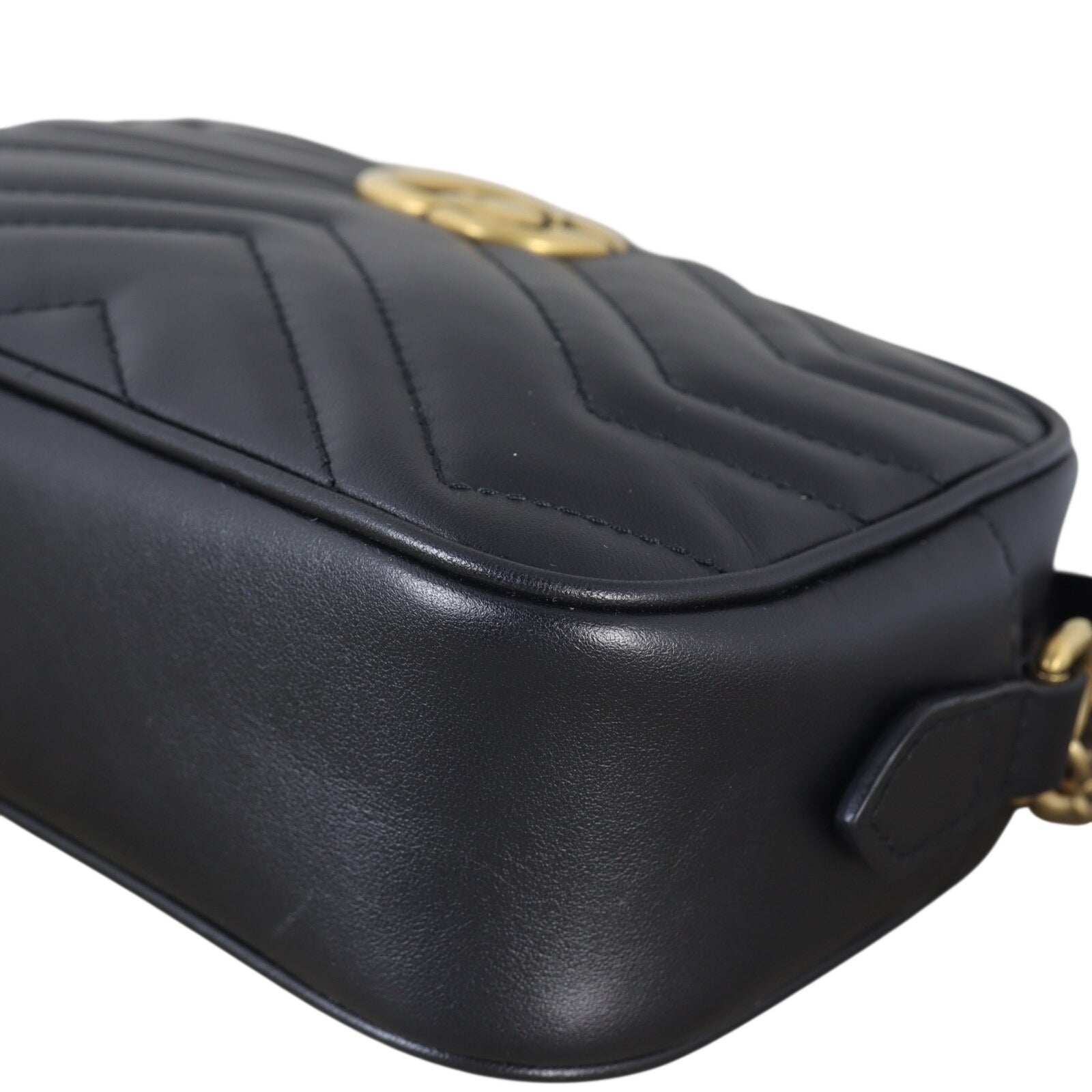 Gucci GG Marmont Mini Camera Bag_IMG_0625.jpeg