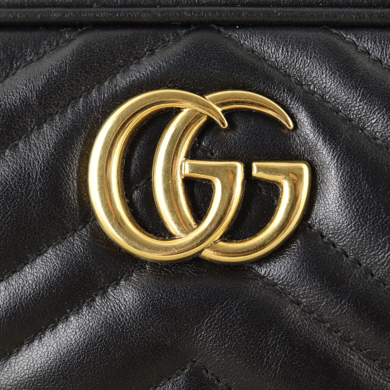 Gucci GG Marmont Mini Camera Bag_IMG_4597.jpg