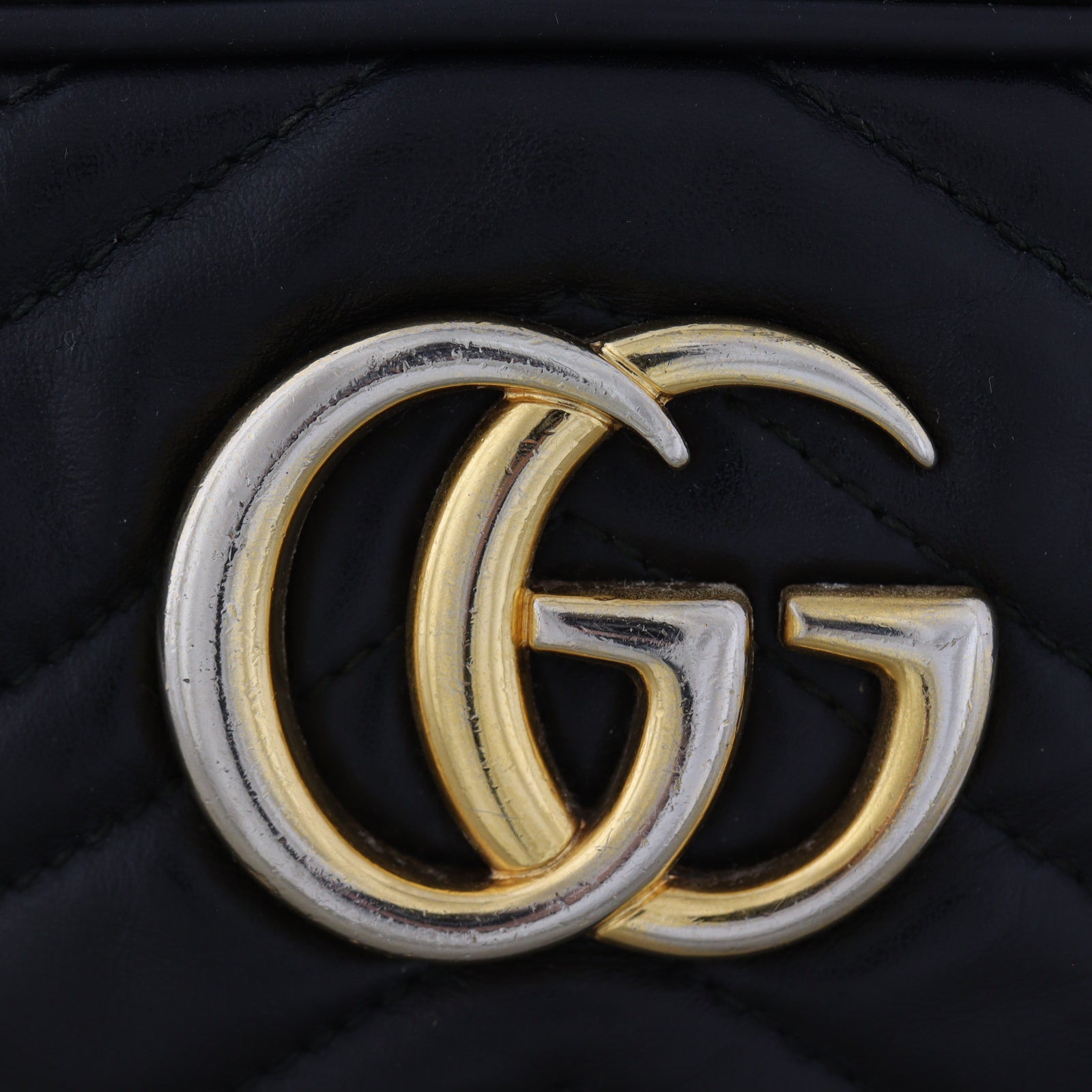 Gucci GG Marmont Small Camera Bag_IMG_1980.jpg