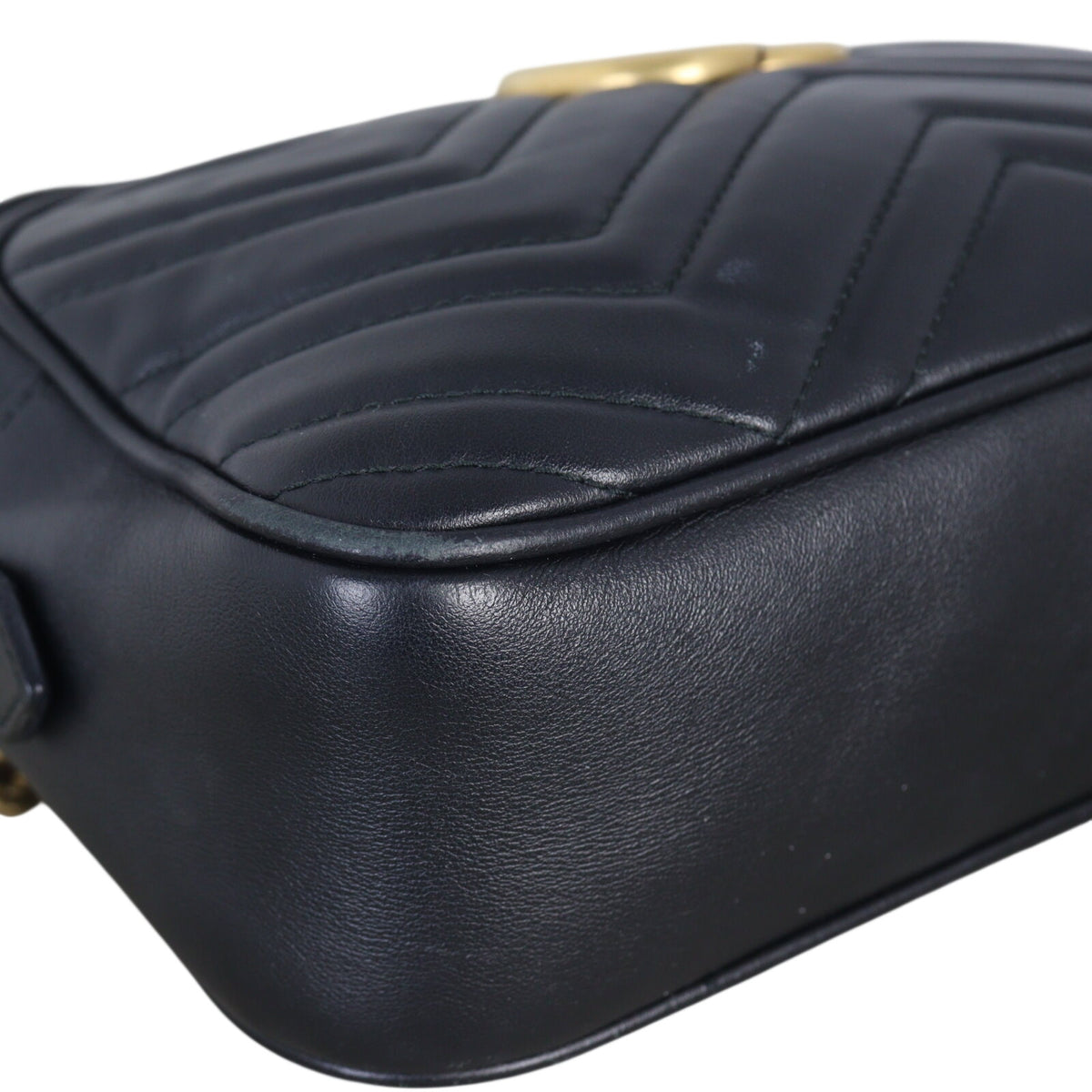 Gucci GG Marmont Small Camera Bag_IMG_4541.jpeg