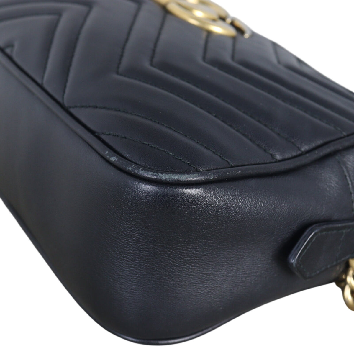 Gucci GG Marmont Small Camera Bag_IMG_4542.jpeg