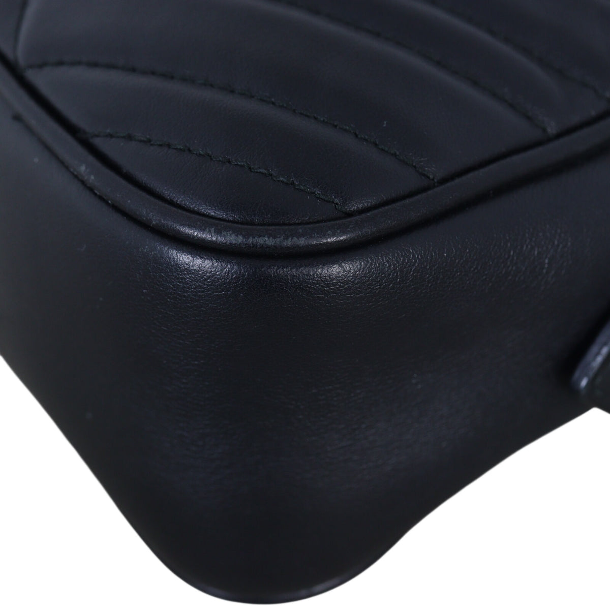 Gucci GG Marmont Small Camera Bag_IMG_4544.jpeg