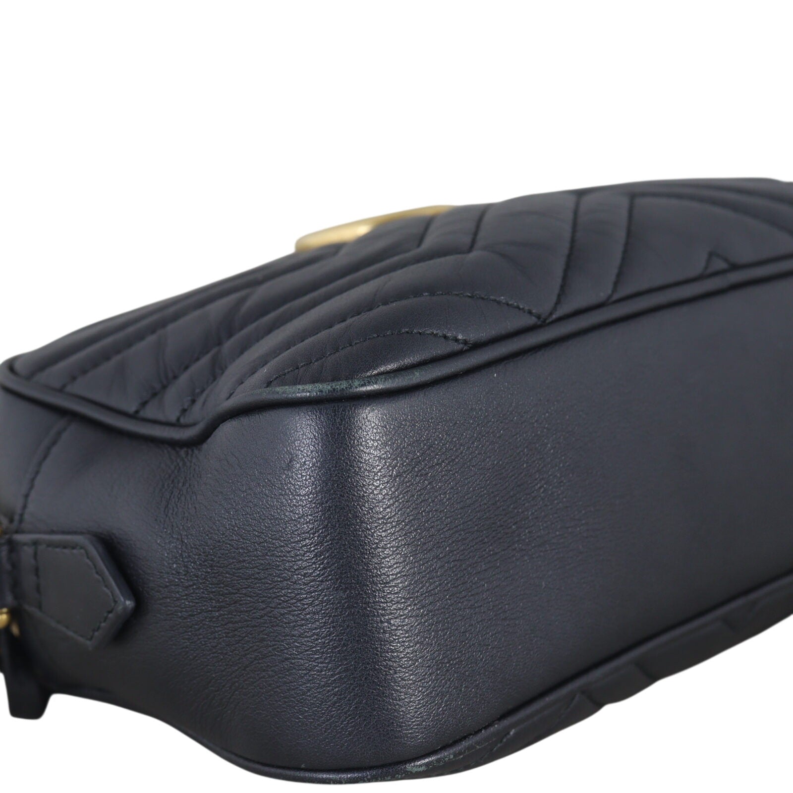 Gucci GG Marmont Small Camera Bag_IMG_7017.jpeg