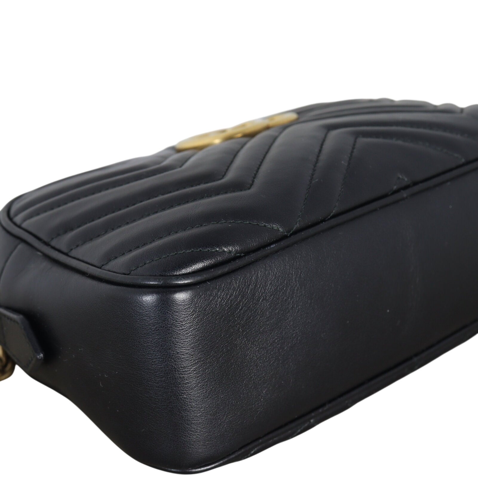 Gucci GG Marmont Small Camera Bag_IMG_7423.jpeg