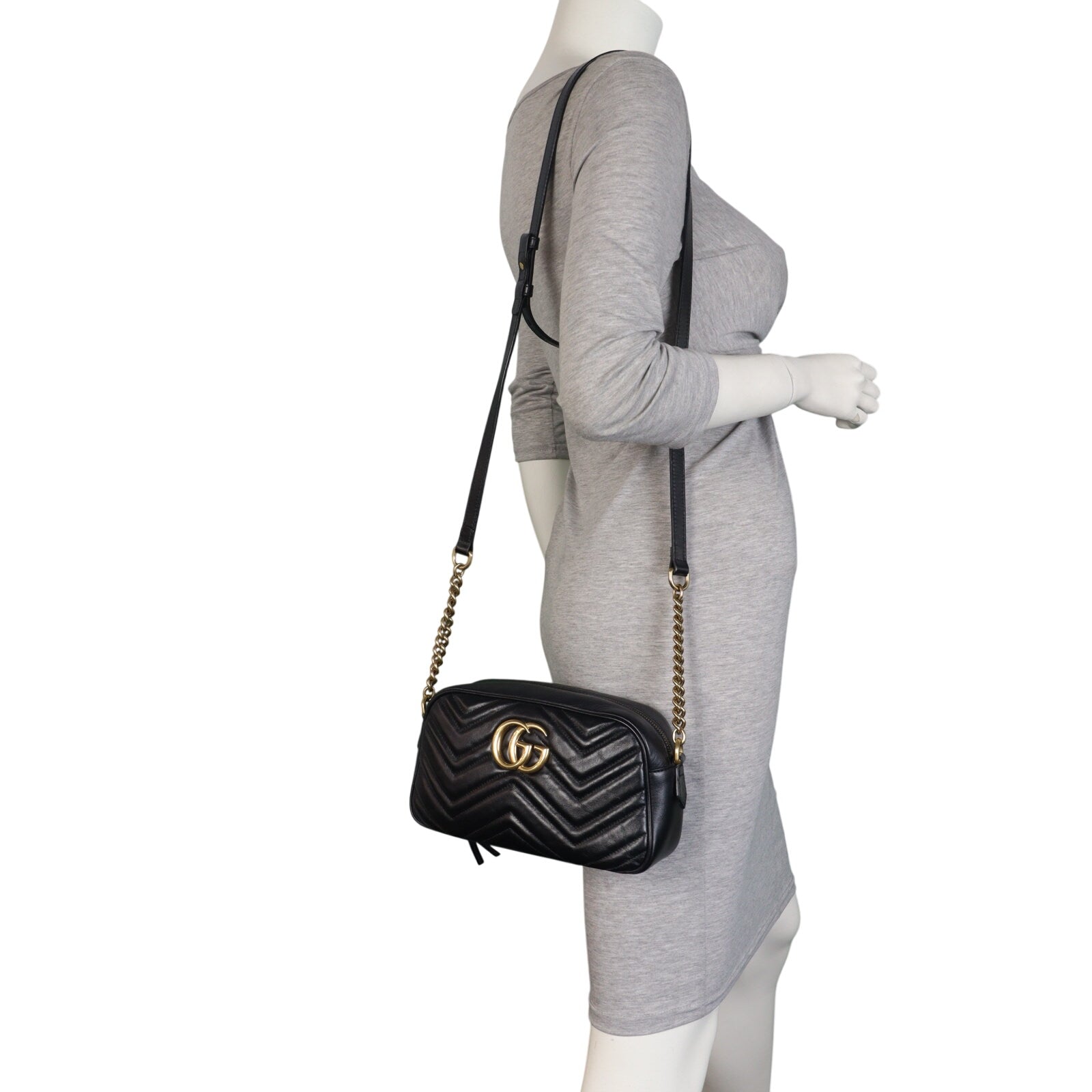 Gucci GG Marmont Small Camera Bag_IMG_7647.jpeg