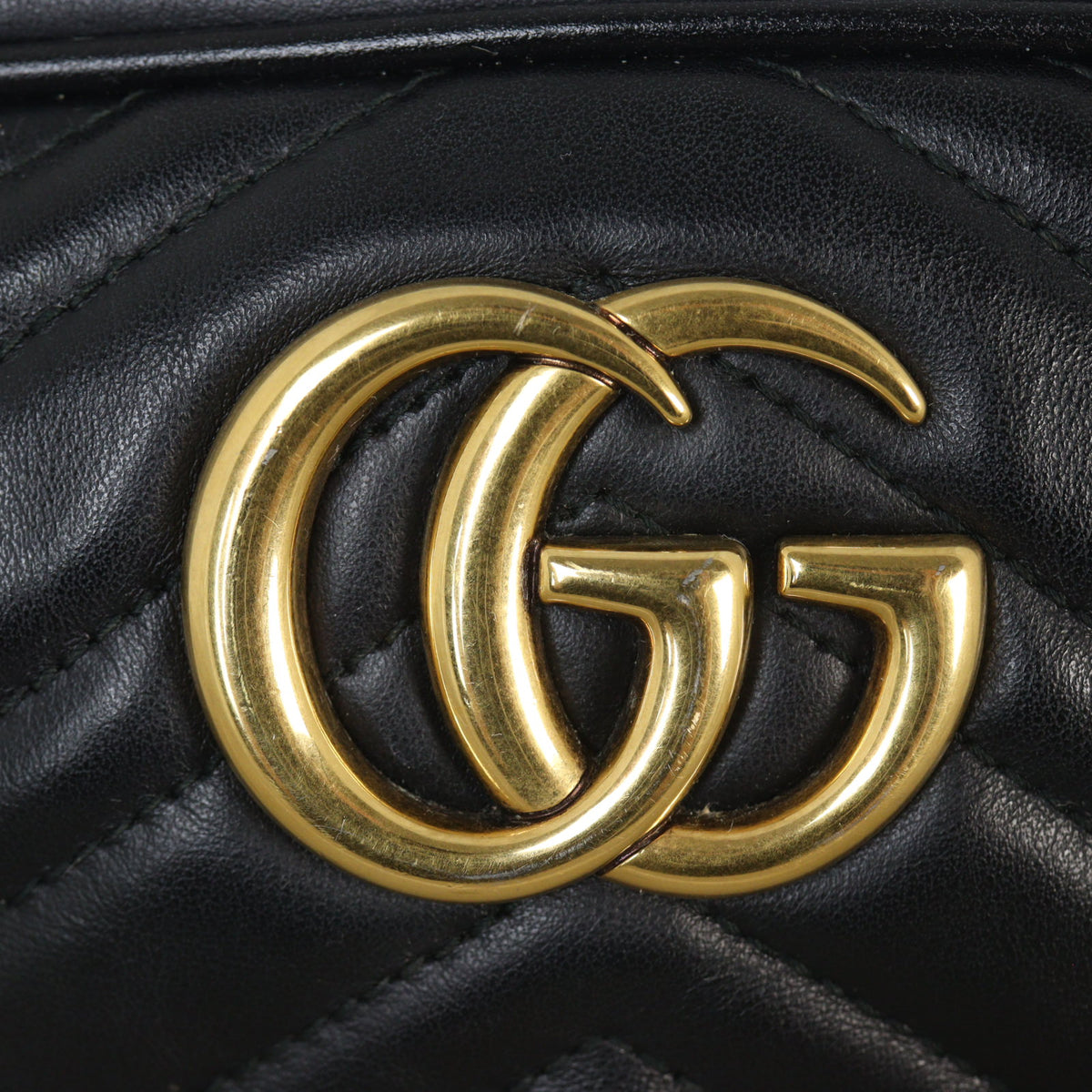 Gucci GG Marmont Small Camera Bag_IMG_9292.jpg