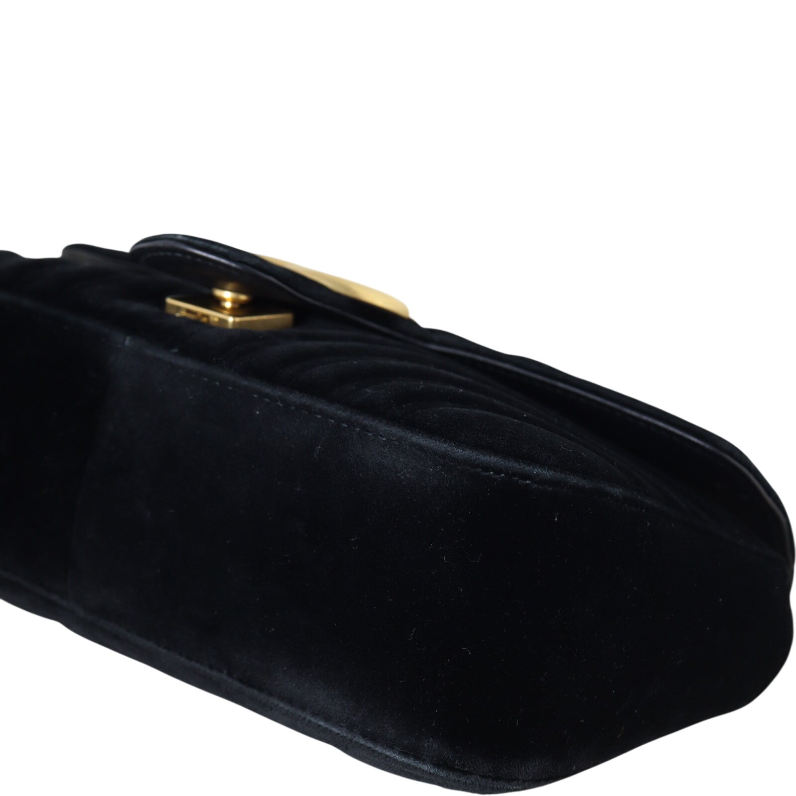 Gucci GG Marmont Velvet Medium Shoulder Bag_IMG_1616.jpeg