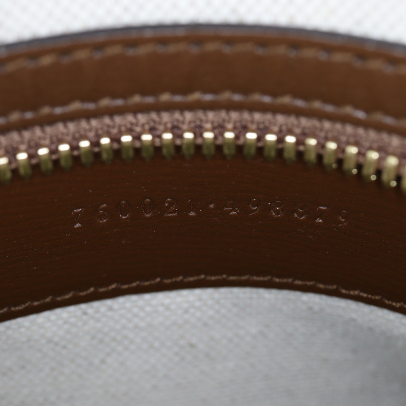 Gucci GG Supreme Interlocking G Messenger Bag_IMG_1569.jpg