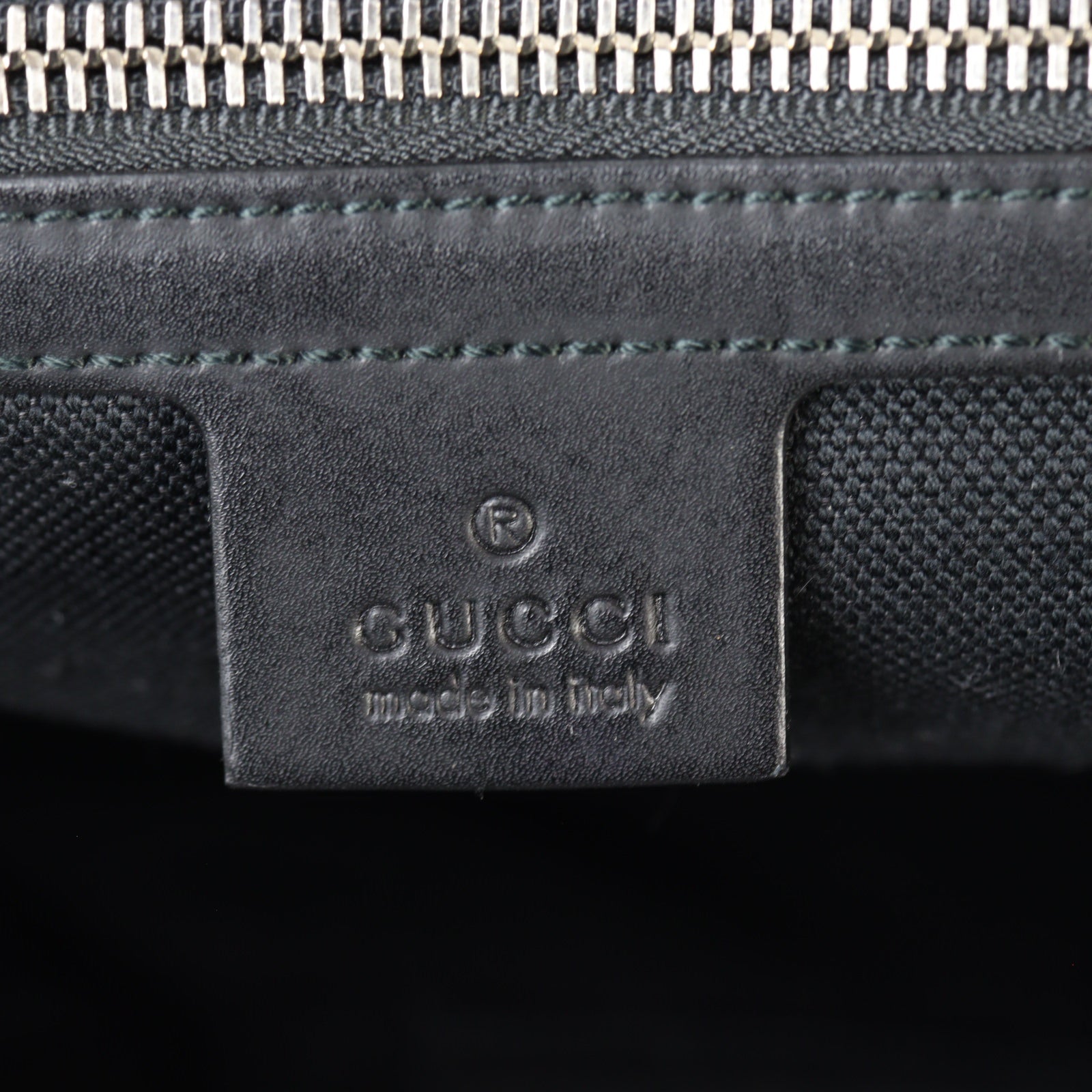 Gucci GG Supreme Weekender Bag_IMG_8384.jpg