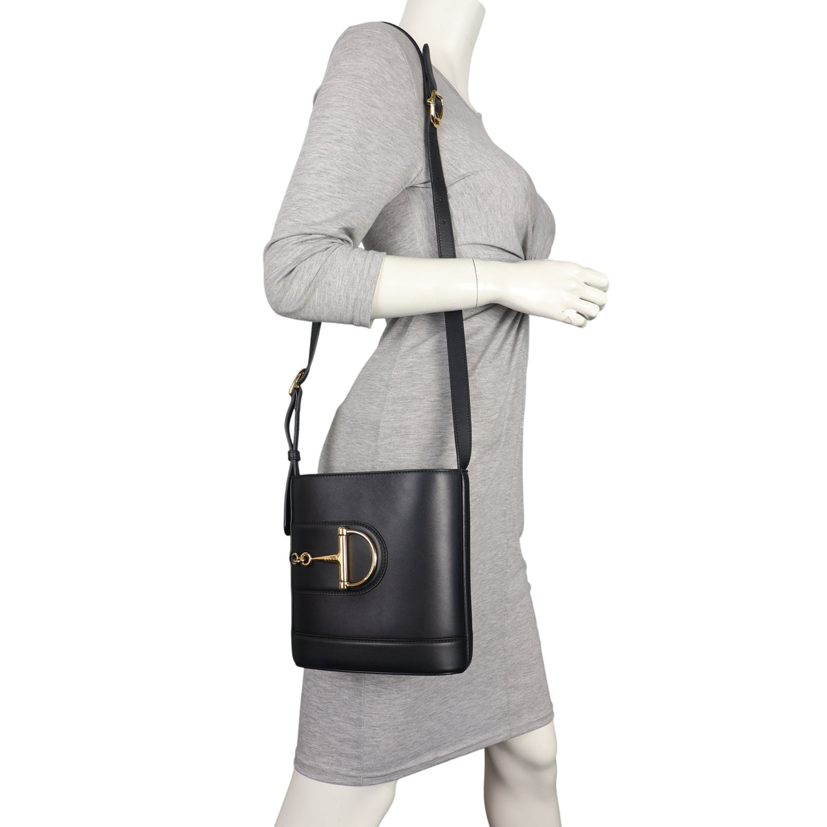 Gucci Hasler Horsebit 73 Bucket Bag_IMG_7781.jpeg