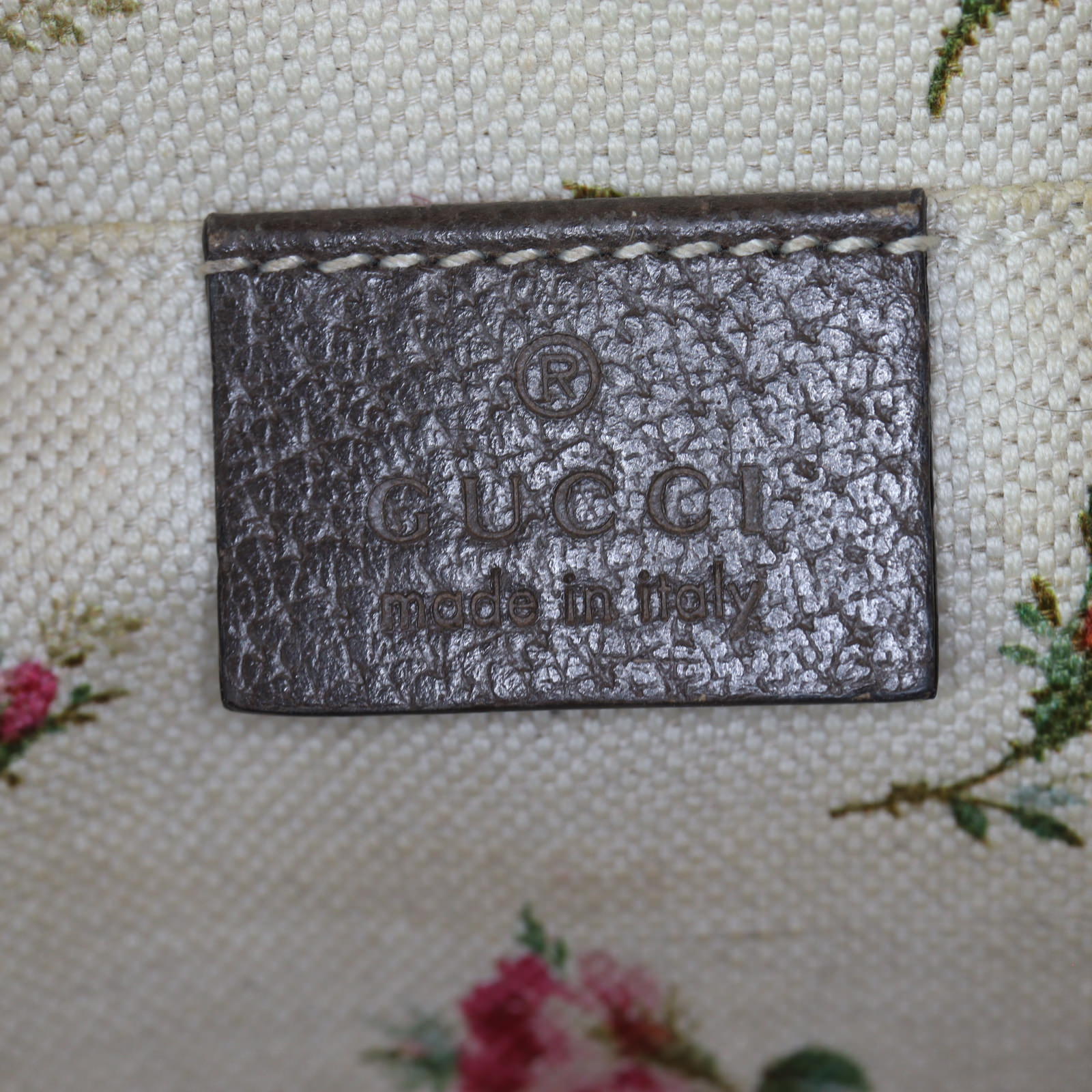 Gucci Neo Vintage GG Supreme Messenger Bag_IMG_4965.jpg