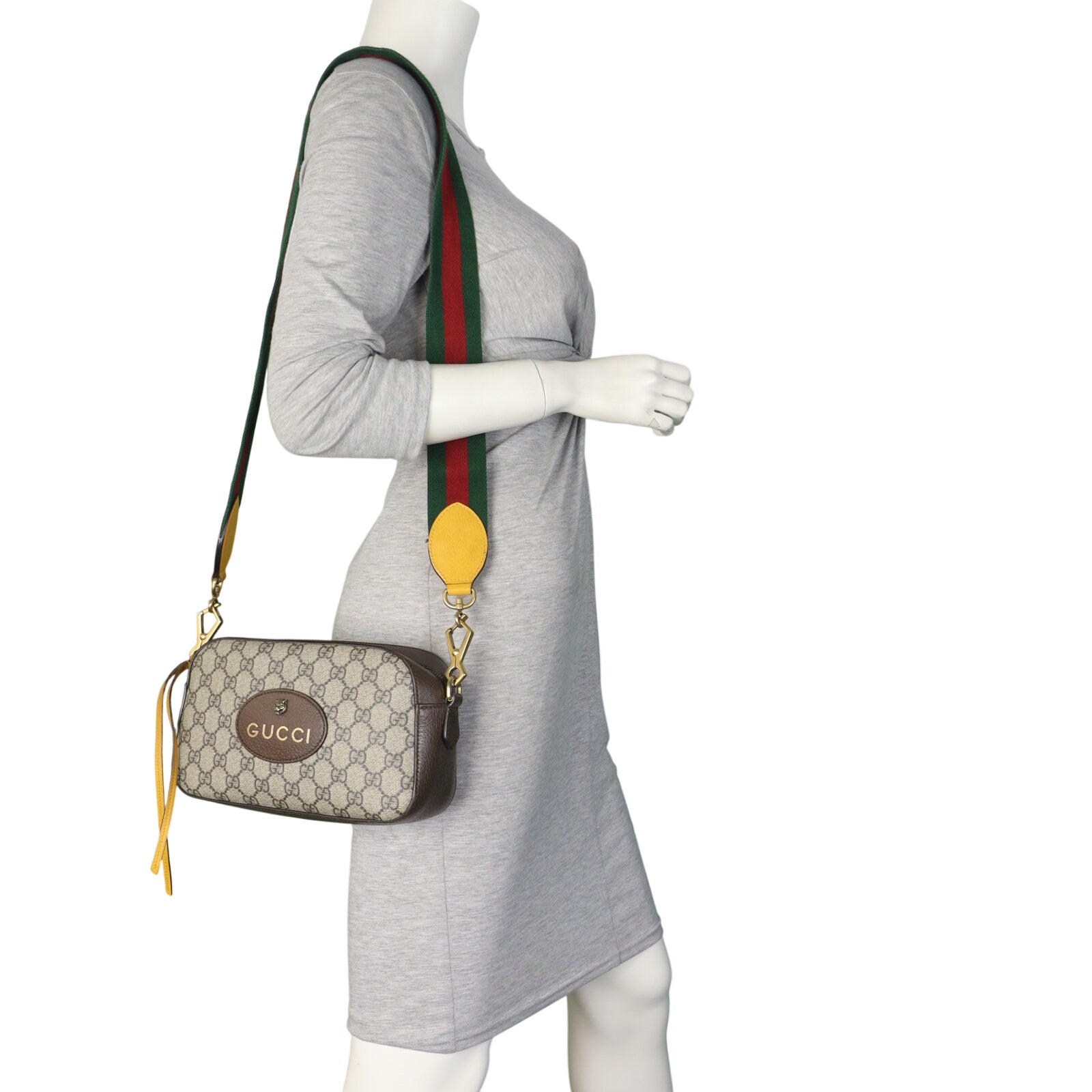 Gucci Neo Vintage GG Supreme Messenger Bag_IMG_8770.jpeg
