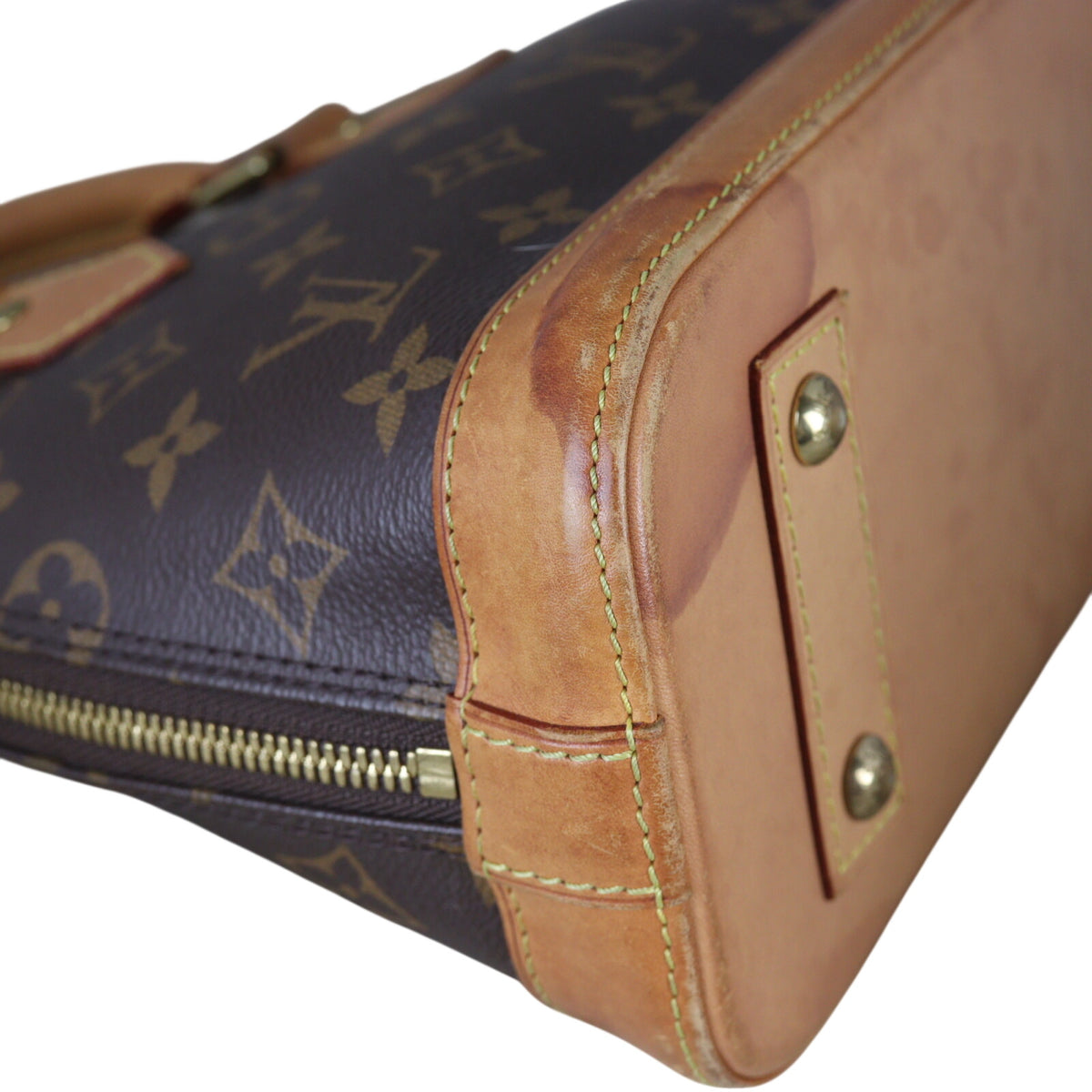 Louis Vuitton Alma BB Monogram_IMG_4021.jpeg