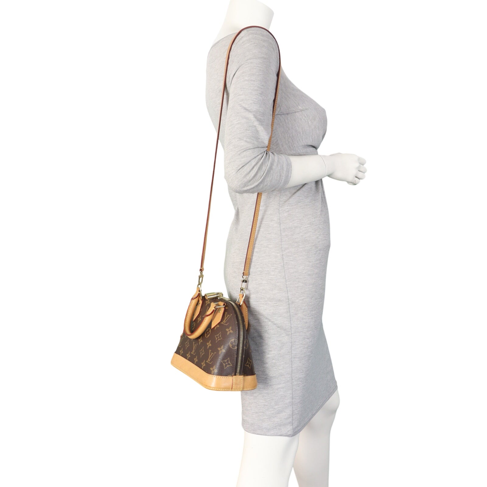 Louis Vuitton Alma BB Monogram_IMG_4649.jpeg