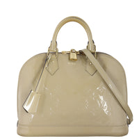 Louis Vuitton Alma PM Monogram Vernis (beige)_IMG_0894.jpeg