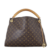 Louis Vuitton Artsy MM Monogram_IMG_1349.jpeg