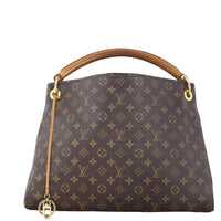 Louis Vuitton Artsy MM Monogram_IMG_4799.jpeg