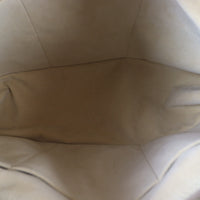 Louis Vuitton Artsy MM Monogram_IMG_8632.jpg