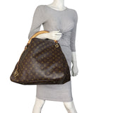 Louis Vuitton Artsy MM Monogram_IMG_8793.jpeg