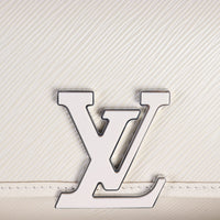 Louis Vuitton Buci Epi_IMG_4707.jpg
