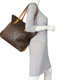 Louis Vuitton Cabas Mezzo Monogram 1_IMG_0963.jpeg