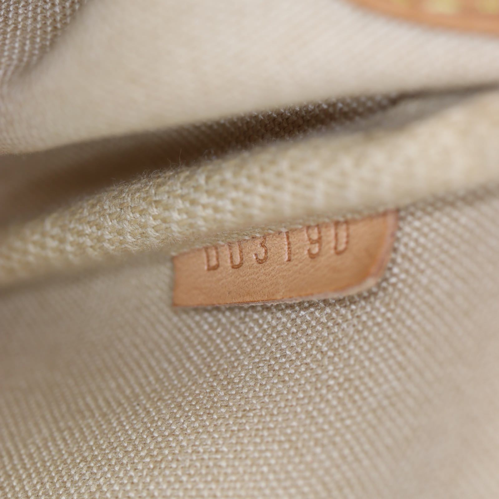 Louis Vuitton Eva Pochette Damier Azur_IMG_1045.jpg