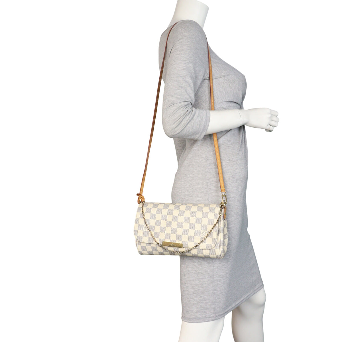 Louis Vuitton Favorite MM Damier Azur_IMG_6921.jpeg