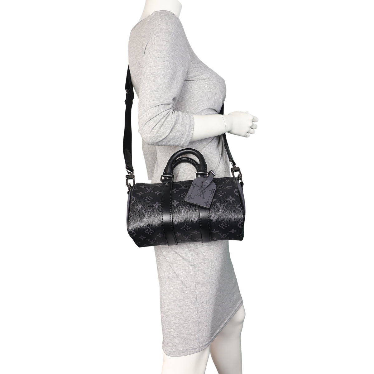 Louis Vuitton Keepall 25 Bandouliere Monogram Eclipse_IMG_6023.jpeg