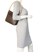 Louis Vuitton Looping MM Monogram_IMG_9688.jpeg