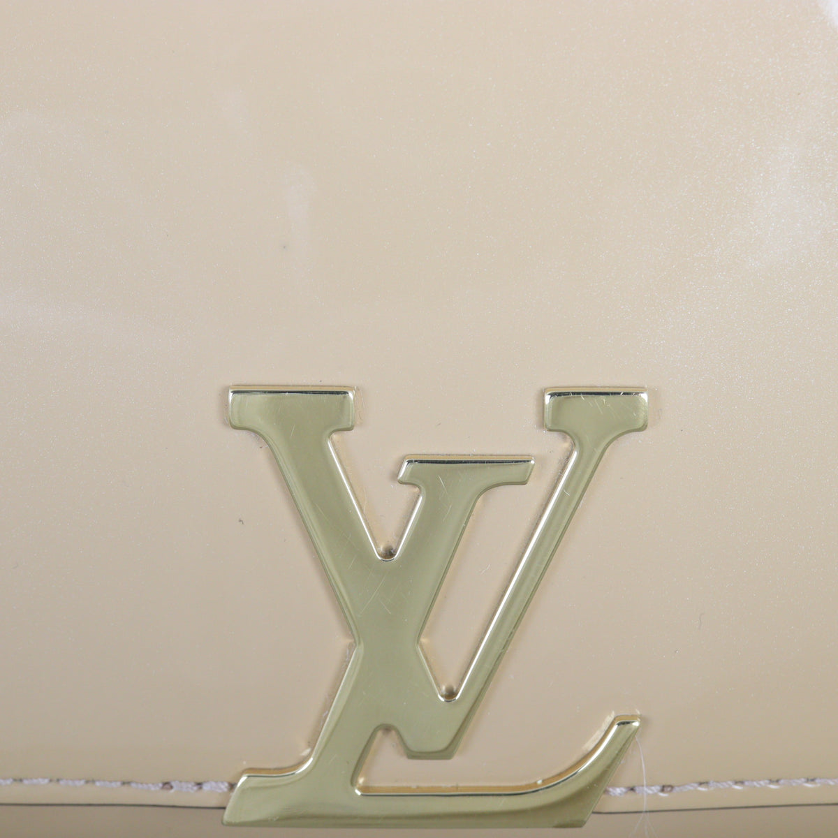 Louis Vuitton Louise Clutch Patent_IMG_3591.jpg