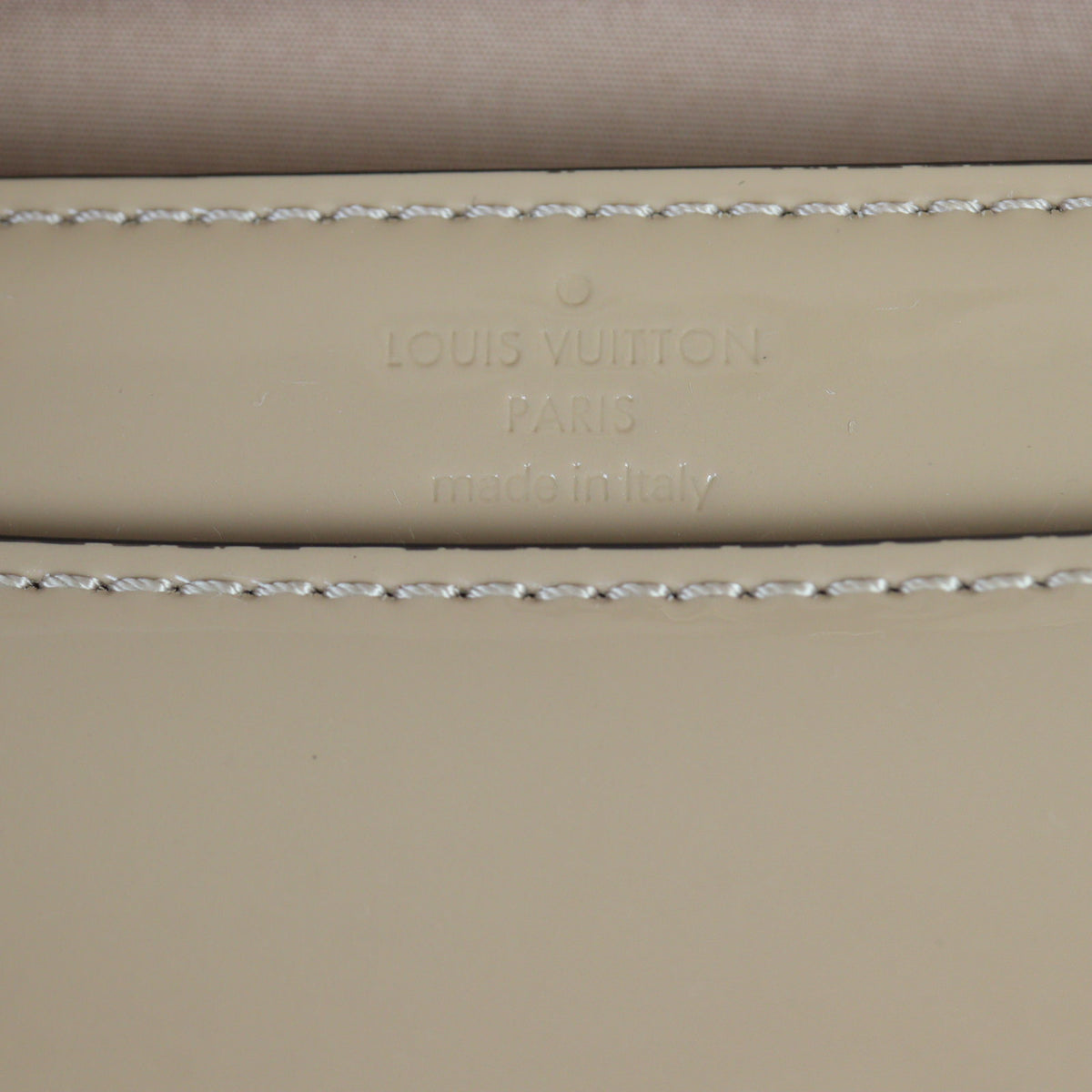 Louis Vuitton Louise Clutch Patent_IMG_3592.jpg