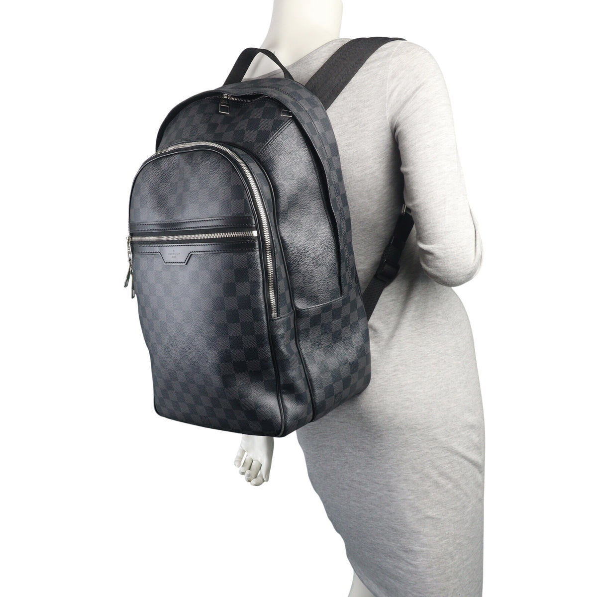 Louis Vuitton Michael Backpack Damier Graphite_IMG_4283.jpeg