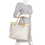 Louis Vuitton Neverfull MM Damier Azur_IMG_3840.jpeg