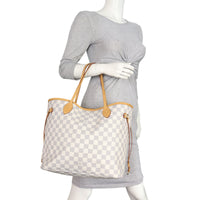 Louis Vuitton Neverfull MM Damier Azur_IMG_3840.jpeg