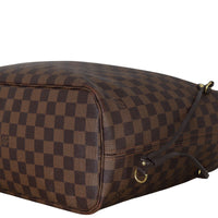 Louis Vuitton Neverfull MM Damier Ebene_IMG_2067.jpeg