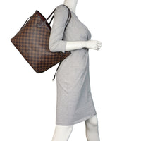 Louis Vuitton Neverfull MM Damier Ebene_IMG_9820.jpeg