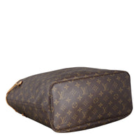 Louis Vuitton Neverfull MM Monogram_IMG_1318.jpg