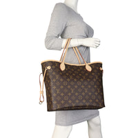 Louis Vuitton Neverfull MM Monogram_IMG_1635.jpeg