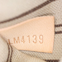 Louis Vuitton Neverfull MM Monogram_IMG_3801.jpg
