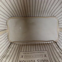 Louis Vuitton Neverfull MM Monogram_IMG_3802.jpg