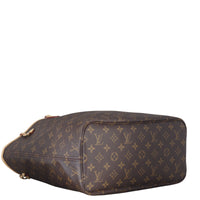 Louis Vuitton Neverfull MM Monogram_IMG_6958.jpeg
