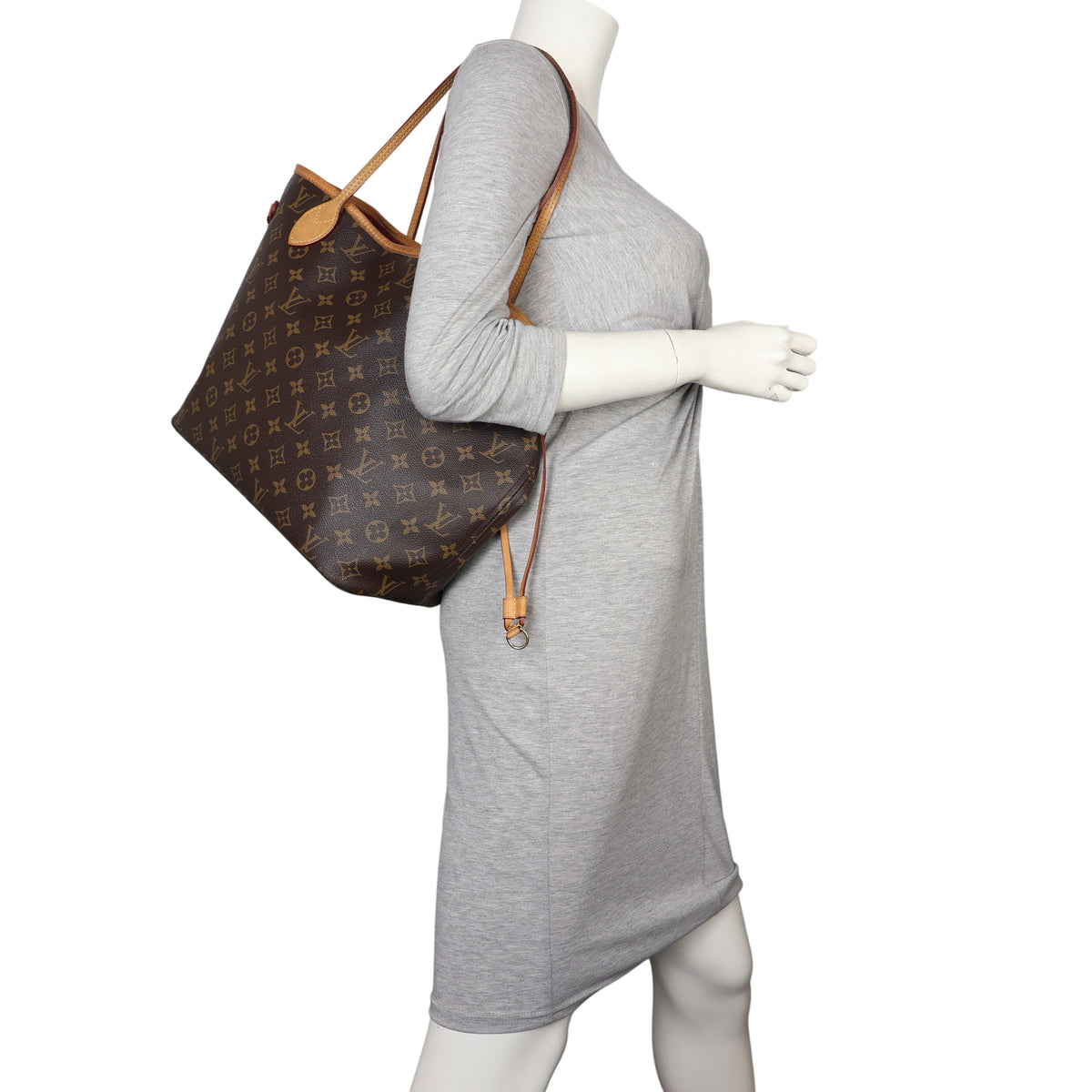 Louis Vuitton Neverfull MM Monogram_IMG_8427.jpeg