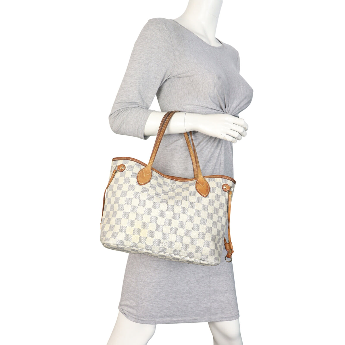 Louis Vuitton Neverfull PM Damier Azur_IMG_1172.jpeg