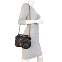 Louis Vuitton New Wave MM Chain Bag_IMG_1280.jpeg