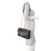 Louis Vuitton New Wave MM Chain Bag_IMG_4653.jpeg