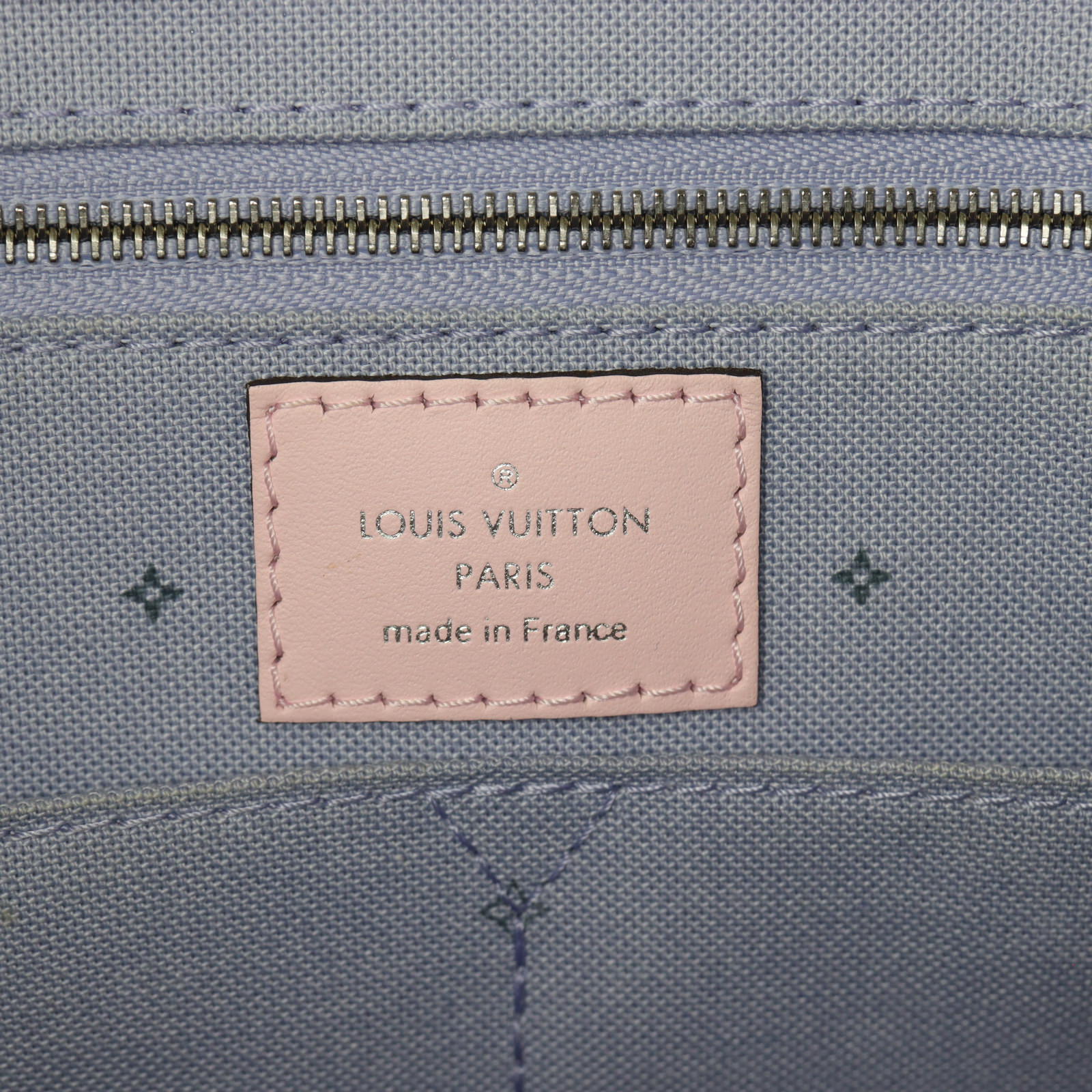 Louis Vuitton OnTheGo GM Monogram Escale Pastel Gold Coast_IMG_8065.jpg