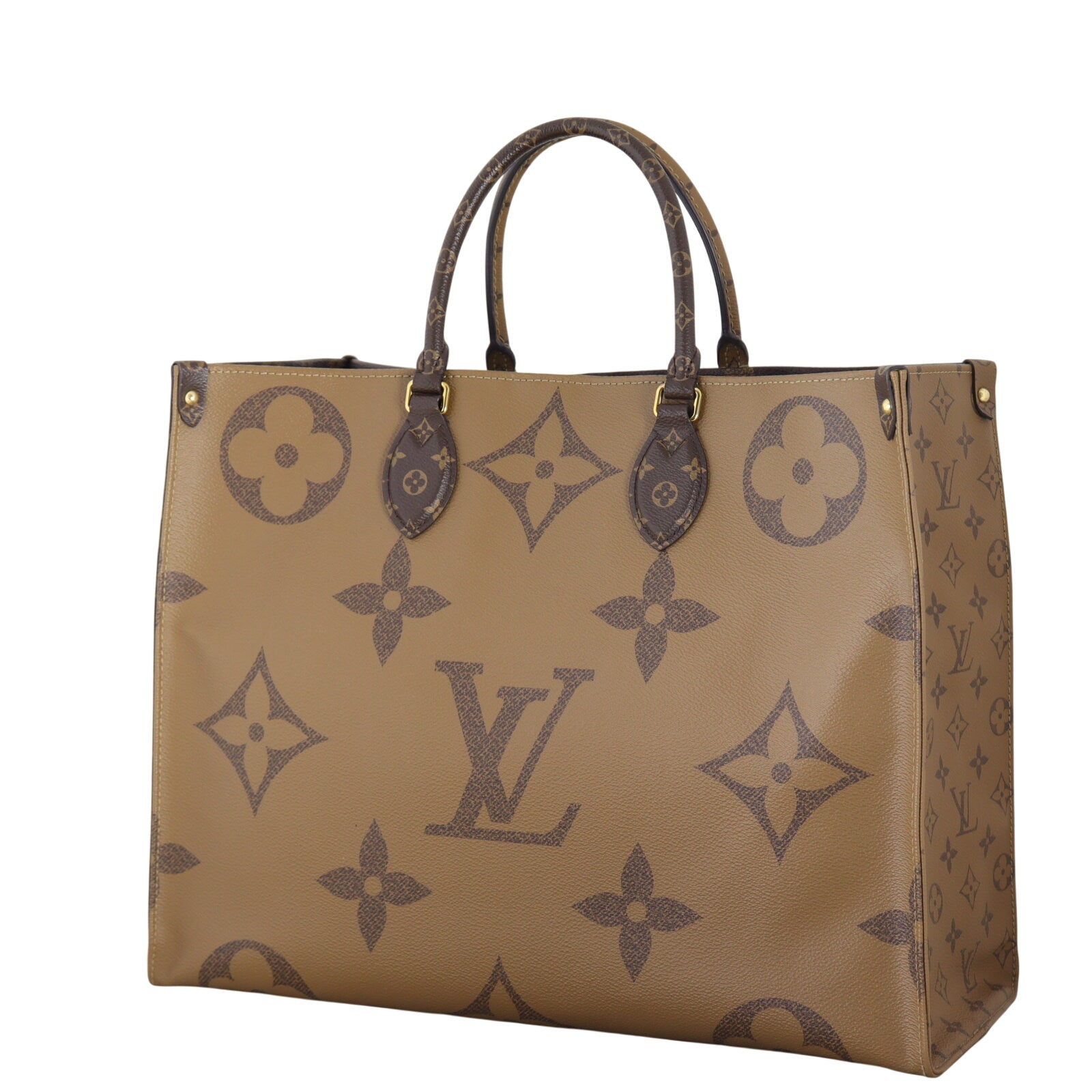 Louis Vuitton OnTheGo GM Monogram Giant Reverse_IMG_4892.jpeg
