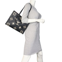 Louis Vuitton OnTheGo MM Monogram Empreinte Giant Bicolour_IMG_1220.jpeg