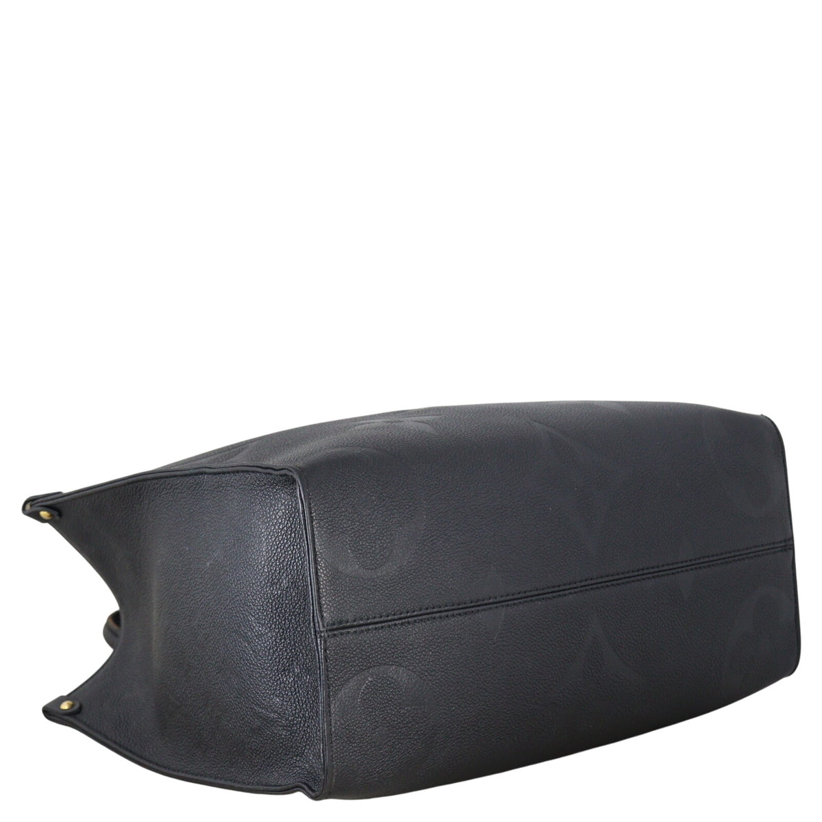 Louis Vuitton OnTheGo MM Monogram Empreinte Giant_IMG_8284.jpeg