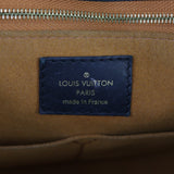 Louis Vuitton OnTheGo MM Monogram Empreinte Giant_IMG_8287.jpg